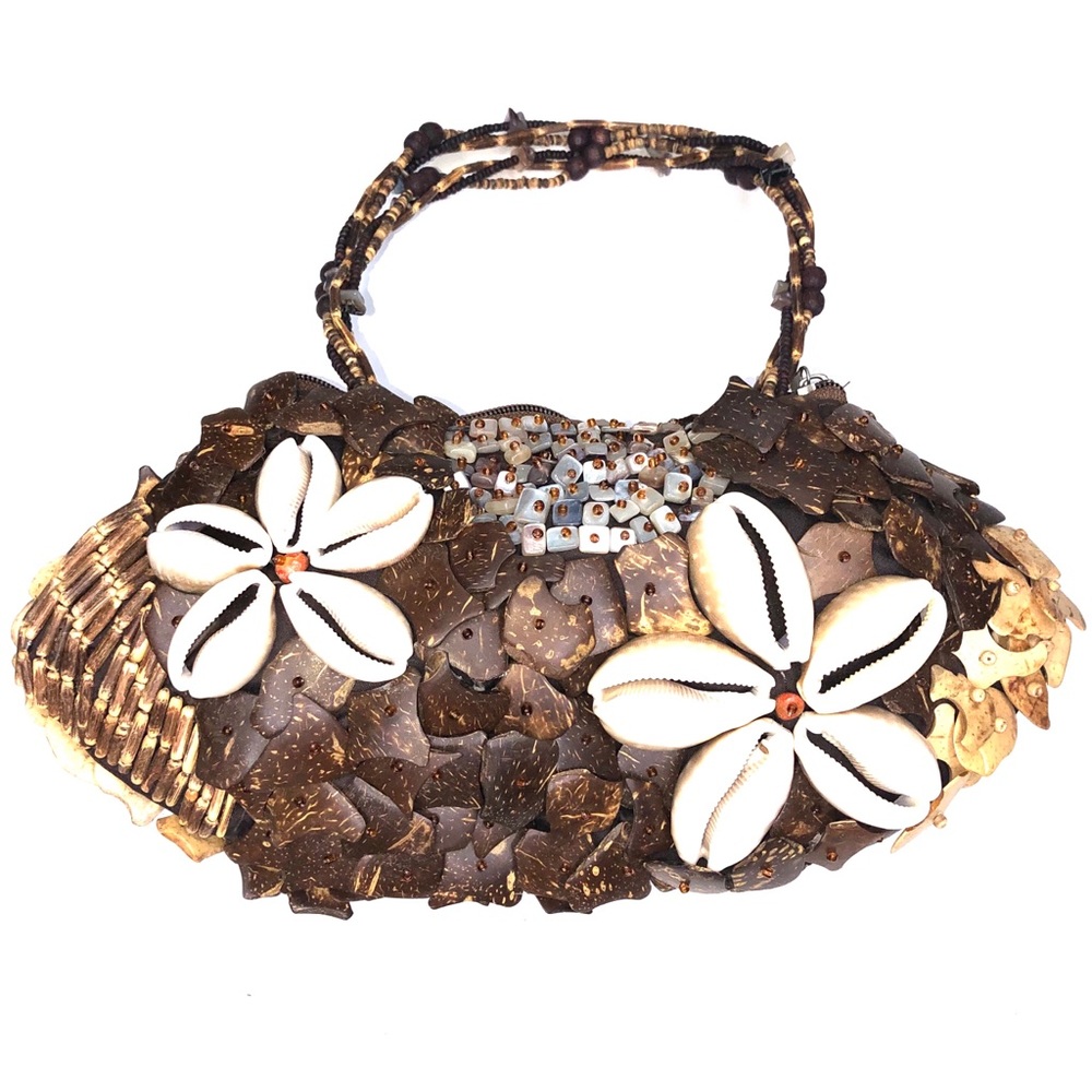 SEASHELL BEADED CLUTCH